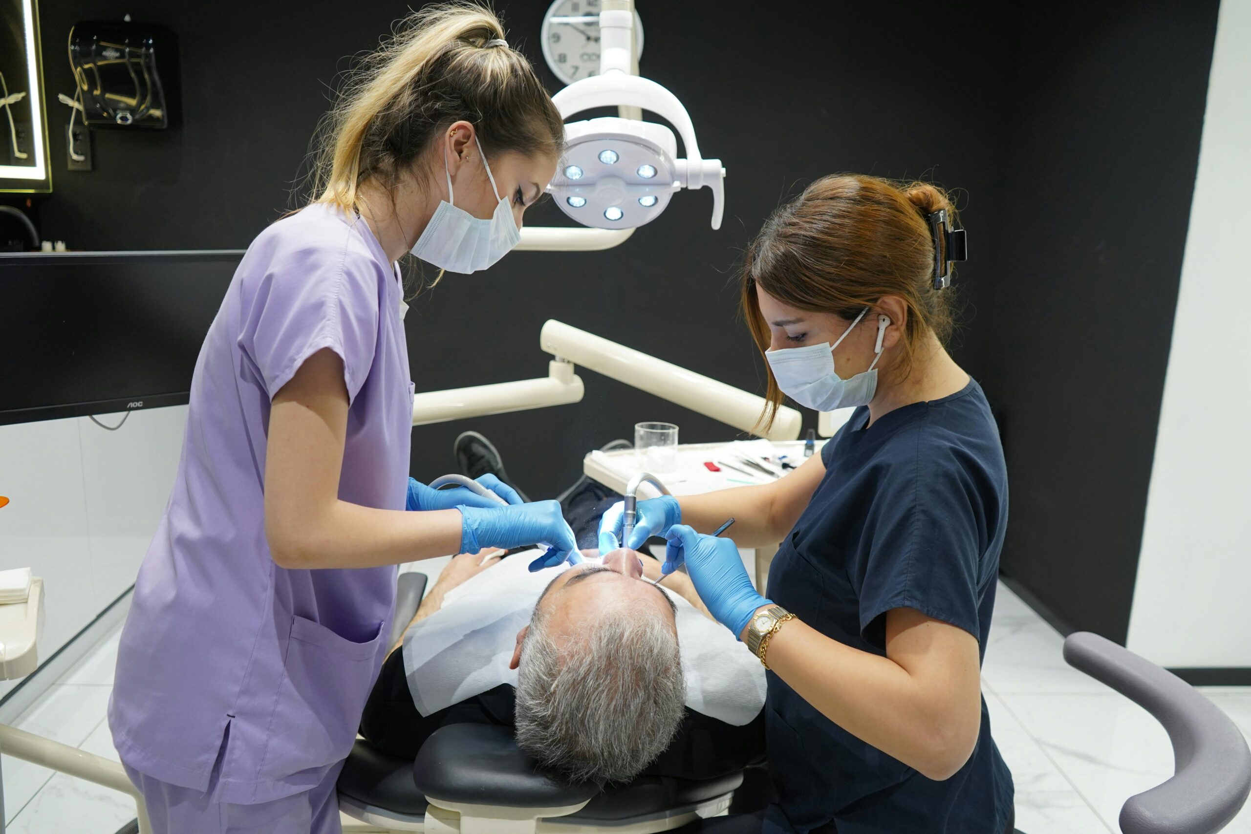 Best Guide to Comprehensive Dental Services Include